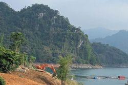 Vụ bạt núi, lấn hồ du lịch quốc gia: Mời sở ngành về đo đạc để xác định, xử lý các vị trí vi phạm
