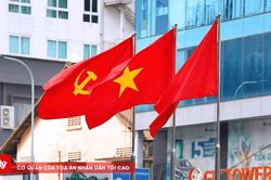TP.HCM rực rỡ cờ hoa mừng 50 năm Sài Gòn - Gia Định mang tên Bác