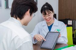 Chữ ký số gỡ 'điểm nghẽn' hồ sơ giấy tại bệnh viện Chợ Rẫy và Thu Cúc TCI