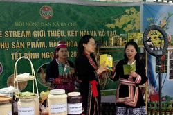 N&ocirc;ng d&acirc;n dạy n&ocirc;ng d&acirc;n chuyển đổi số