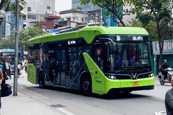 Từ 1/7, Hà Nội miễn phí vé xe buýt một năm trong khu vực Vành đai 1