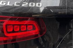 X&aacute;c định thiệt hại trong vụ hủy hoại xe &ocirc;t&ocirc; Mercedes-Benz đỗ trước cửa nh&agrave;