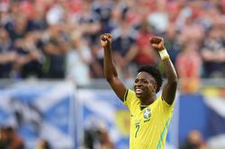 World Cup 2026: Brazil chào đón trẻ sơ sinh theo cách đặc biệt trong ngày hội bóng đá