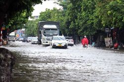 Mưa lớn gây thiệt hại ở nhiều địa phương