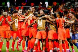 Cộng đồng mạng tung h&ocirc; Morocco khi tiễn 'cơn lốc m&agrave;u da cam' H&agrave; Lan khỏi World Cup 2026