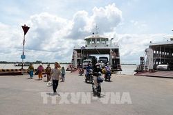Bàn giao nguyên trạng Cụm phà Vàm Cống về địa phương quản lý