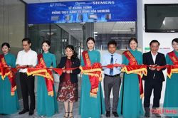 IUH kh&aacute;nh th&agrave;nh ph&ograve;ng th&iacute; nghiệm Siemens, n&acirc;ng cao chất lượng đ&agrave;o tạo