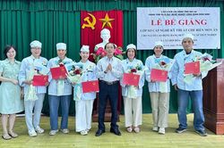 Gia Lai: 38 học viên hoàn thành khóa đào tạo sơ cấp nghề chế biến món ăn