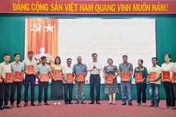 Xã Chư Sê công bố nghị quyết, quyết định về sắp xếp, tổ chức lại thôn, làng sau sáp nhập