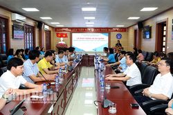 Lễ ph&aacute;t động v&agrave; ra qu&acirc;n hưởng ứng Ng&agrave;y BHYT Việt Nam 1/7