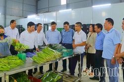 Khơi dậy nội lực nông dân xây dựng nông thôn mới