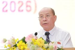 Đo&agrave;n kết, đổi mới, quyết t&acirc;m đưa nghị quyết đi v&agrave;o cuộc sống, tiếp tục củng cố niềm tin của cử tri v&agrave; Nh&acirc;n d&acirc;n (*)