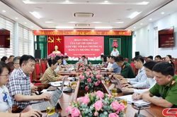 Đoàn công tác của Tạp chí Cộng sản làm việc với Ban Thường vụ Đảng ủy phường Tô Hiệu