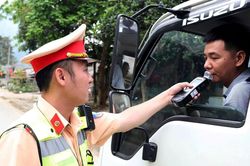 Nỗ lực kiềm chế tai nạn giao thông