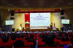 C&ocirc;ng đo&agrave;n TKV: 30 năm đồng h&agrave;nh c&ugrave;ng thợ mỏ, viết tiếp truyền thống 'Kỷ luật v&agrave; Đồng t&acirc;m'