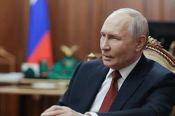 Kiev đề xuất giảm leo thang, Tổng thống Putin khẳng định cứng rắn