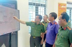 Lật tẩy thủ đoạn v&ocirc; hiệu h&oacute;a 'l&aacute; chắn' sinh trắc học ng&acirc;n h&agrave;ng