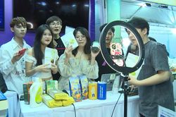 Phạt nặng hành vi gian dối trên livestream