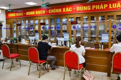Sau vụ các cụ vướng thủ tục hành chính, Hà Nội nâng cấp phục vụ công dân