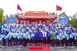 Thanh ni&ecirc;n C&agrave; Mau 'Đo&agrave;n kết - Bản lĩnh - Kh&aacute;t vọng - Cống hiến'