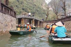Ninh B&igrave;nh: X&acirc;y dựng m&ocirc;i trường du lịch kh&ocirc;ng kh&oacute;i thuốc, n&acirc;ng tầm điểm đến