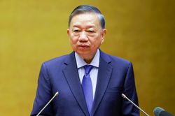 Tổng B&iacute; thư, Chủ tịch nước: Kh&ocirc;ng để nh&agrave; đầu tư phải đi qu&aacute; nhiều cửa, mất nhiều thời gian v&agrave; chi ph&iacute;