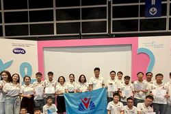 Đo&agrave;n học sinh Việt Nam tỏa s&aacute;ng tại ROBOG Asia Cup 2026