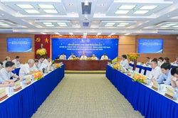 Th&aacute;o gỡ điểm nghẽn thể chế để mở rộng dư địa ph&aacute;t triển ng&agrave;nh năng lượng