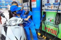Điều chỉnh giá xăng tăng hơn 1.200 đồng/lít