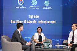 H&agrave; Nội: N&acirc;ng cao quyền lợi BHYT, hướng tới chăm s&oacute;c sức khỏe to&agrave;n d&acirc;n