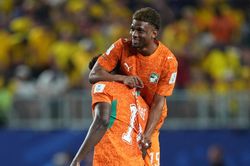 Bờ Biển Ng&agrave; 1-1 Na Uy: Sao MU tỏa s&aacute;ng