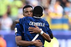 Mbappe v&agrave; Dembele ph&aacute; vỡ kỷ lục World Cup k&eacute;o d&agrave;i gần 60 năm