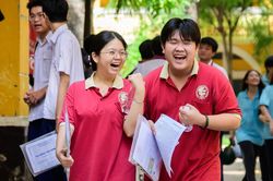 'Mưa' điểm 10 môn Toán thi tốt nghiệp THPT