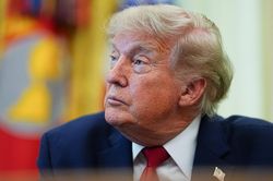 Ông Trump kê khai thu hơn 1,4 tỷ USD từ tiền mã hóa