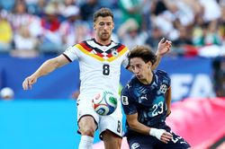 Goretzka từ chối sút, Đức lộ vấn đề bản lĩnh