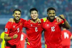 Khả năng h&agrave;ng c&ocirc;ng tuyển Việt Nam d&ugrave;ng 3 cầu thủ nhập tịch c&ugrave;ng l&uacute;c