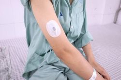 Từ 4 dấu hiệu lạ, cô gái ngỡ ngàng phát hiện mắc tiểu đường