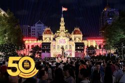 Cho&aacute;ng ngợp 'đại tiệc' 3D Mapping mừng 50 năm th&agrave;nh phố mang t&ecirc;n B&aacute;c