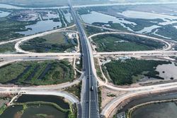 Triển khai các dự án trọng điểm là nhiệm vụ chính trị trọng tâm, ưu tiên hàng đầu trong những tháng cuối năm