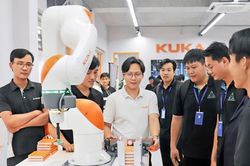 Bài 3. Nhân lực chất lượng cao: Điều kiện quyết định để TPHCM vươn lên thành đô thị toàn cầu