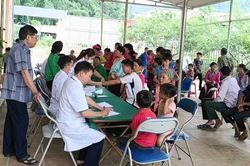 Điện Biên chính thức chuyển giao 45 trạm y tế cho 45 xã, phường quản lý