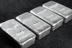 Giá bạc ngày 1/7: Bạc thế giới và trong nước tiếp xu hướng giảm