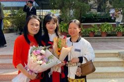 Đặng Quỳnh Trang v&agrave; niềm tin 'học tập l&agrave; con đường thay đổi số phận'