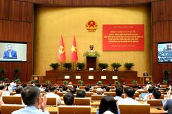 [Ảnh] Hội nghị toàn quốc sơ kết 1 năm 6 tháng triển khai thực hiện Nghị quyết số 57-NQ/TW