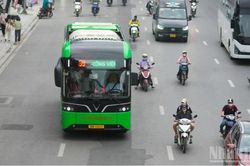 Hà Nội điều chỉnh lộ trình 4 tuyến xe buýt phục vụ thí điểm vùng phát thải thấp