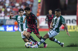 17 tuổi và giấc mơ World Cup mang tên Gilberto Mora