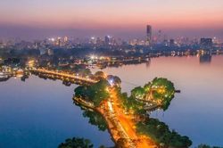 Hồ Tây và vùng phụ cận được công nhận khu du lịch cấp thành phố