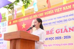 Thủ khoa khối C00 ở Đ&agrave; Nẵng v&agrave; kh&aacute;t vọng cống hiến