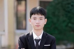 Nam sinh vùng biển giành điểm 10 Toán, đỗ đầu kỳ thi tốt nghiệp THPT Hà Tĩnh