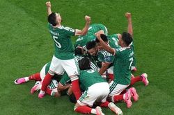 Kết quả bóng đá Vòng 1/32 World Cup: Mexico 2-0 Ecuador: Mexico 'phá dớp' 40 năm ở World Cup, hẹn đại chiến Anh tại vòng 1/16